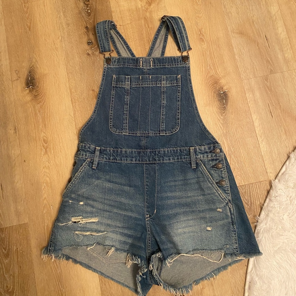 Abercrombie & Fitch